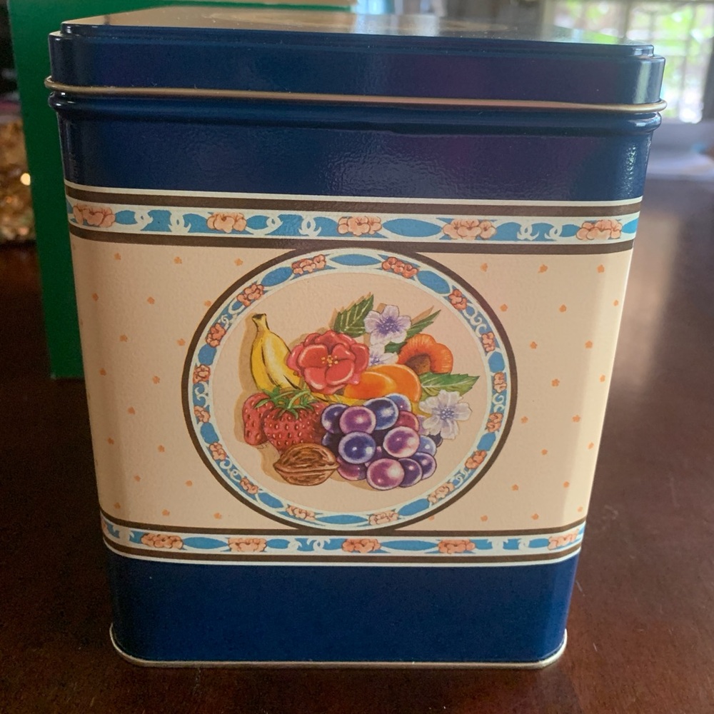 Vintage Shaklee Fruit Tin